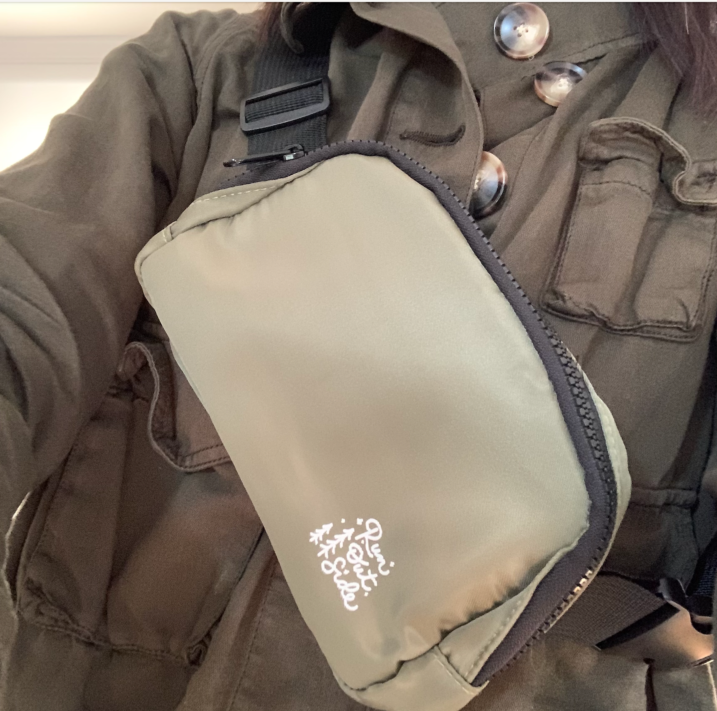 Run outside belt bag